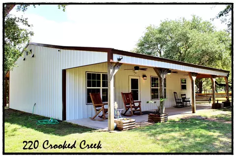 220 Crooked Crk, Sheridan, TX 77475