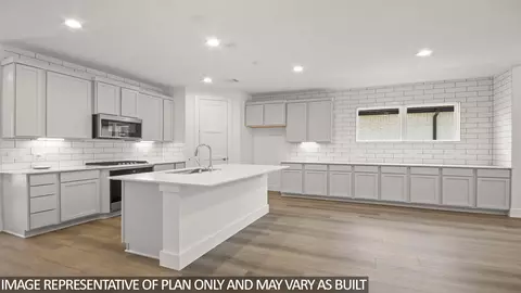 413 Summerset Landing Ct, Conroe, TX 77304