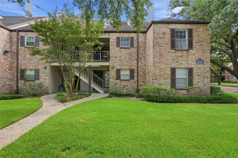 12973 Trail Hollow Dr #2973, Houston, TX 77079