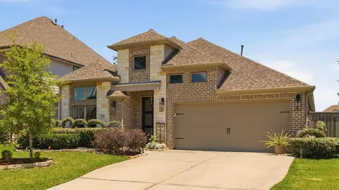 731 Fall Rock Branch Dr, Conroe, TX 77304