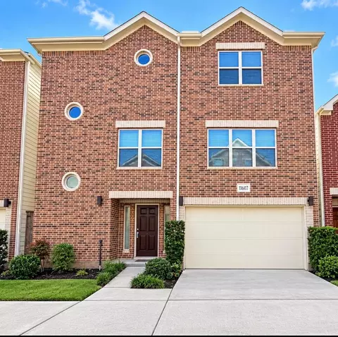 11607 Main Cedar Dr, Houston, TX 77025