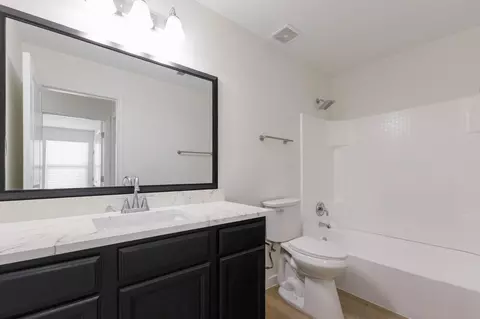 Bath - 331 Seneca Loop, Kyle, TX 78640 photo 3 of 3