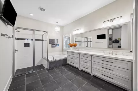 Bath - 31734 Serrano Bluff Ln, Spring, TX 77386 photo 1 of 3