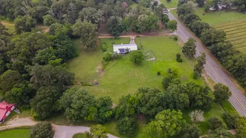 215 Pr 301, Center, TX 75935