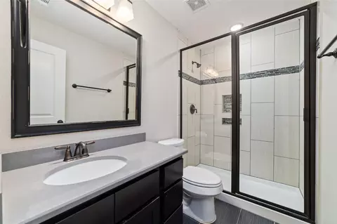 Bath - 20615 Behrens Pass Ln, Cypress, TX 77433 photo 8 of 9