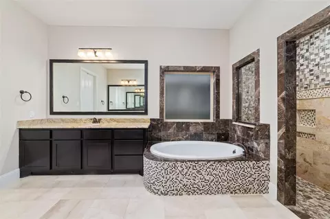 Bath - 20615 Behrens Pass Ln, Cypress, TX 77433 photo 3 of 9