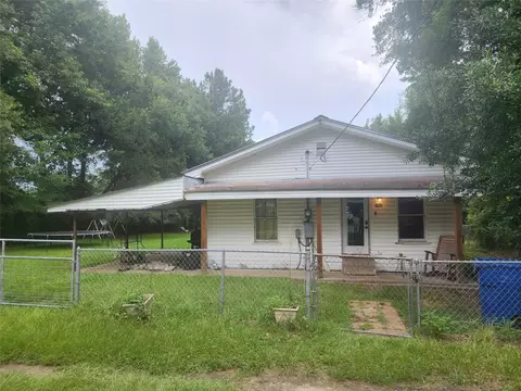1325 Robinson Rd, Silsbee, TX 77656