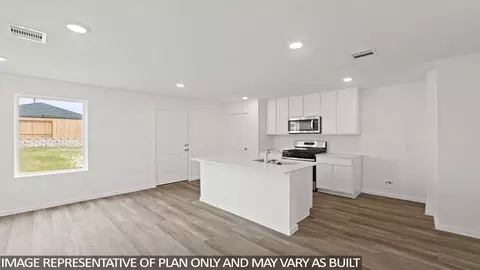 11618 Ruffian Dr, Willis, TX 77318