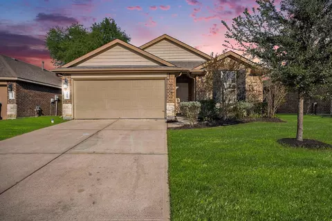 4027 Spurwing Ln, Baytown, TX 77521