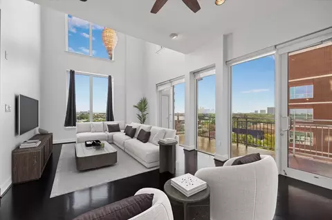 2520 Robinhood St #807, Houston, TX 77005