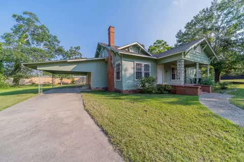 309 E Phillips St, Conroe, TX 77301 photo 9