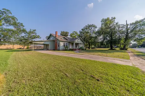 309 E Phillips St, Conroe, TX 77301 photo 8