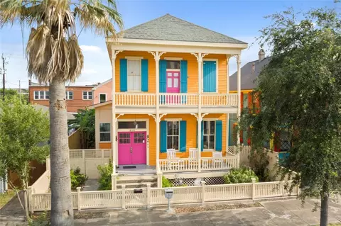 2122 Avenue K, Galveston, TX 77550