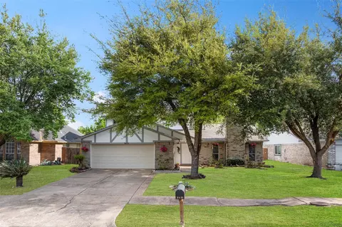 3631 Cedar Gardens Dr, Houston, TX 77082