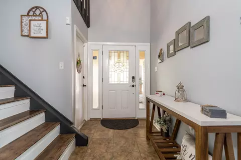 Entry Way - 7119 Sandy Knolls Dr, Spring, TX 77379 photo 2 of 2