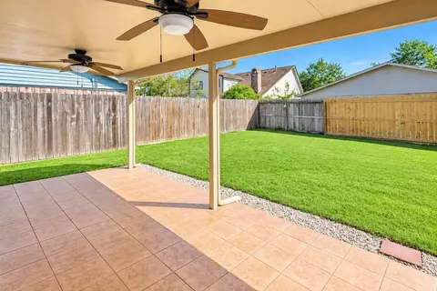 Exterior - 7119 Sandy Knolls Dr, Spring, TX 77379 photo 8 of 9