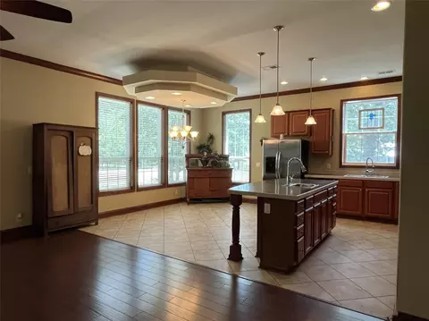 Kitchen - 19989 Post Oak Loop, Thornton, TX 76687 photo 2 of 3