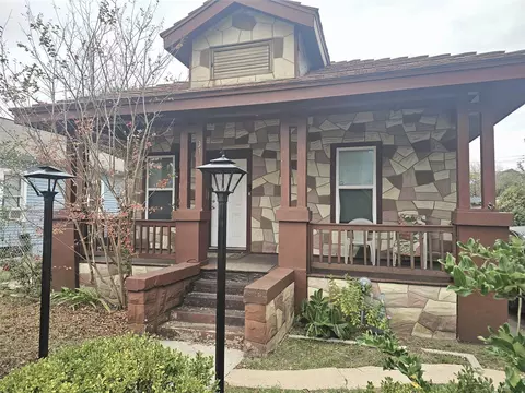 3310 Avenue M 12, Galveston, TX 77550