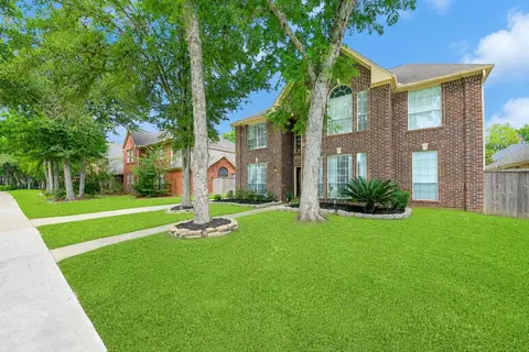 1123 Glendale Dr, Sugar Land, TX 77479