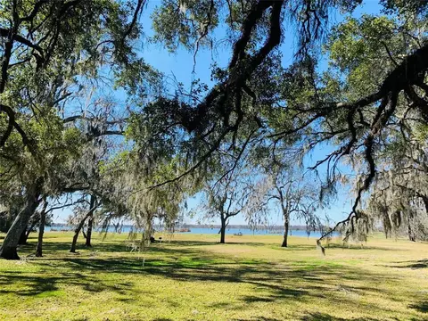 101 Trailblazer Dr, Angleton, TX 77515 photo 13