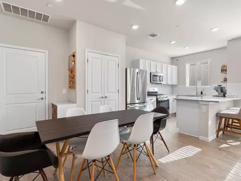 9015 Cattle Baron Path #2001, Austin, TX 78747 photo 10