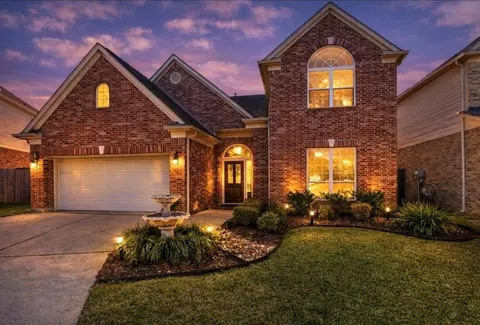 19022 Greenleaf Ridge Ct, Cypress, TX 77429