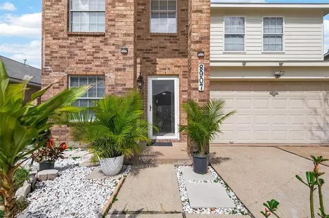 8907 Rainesville Ln, Houston, TX 77075