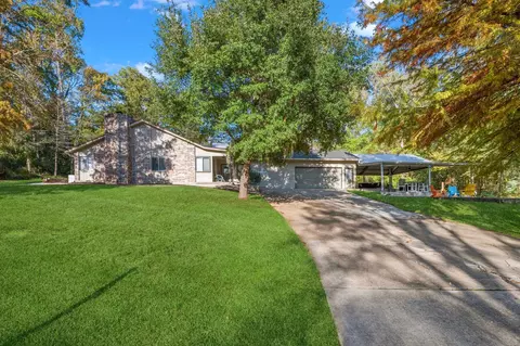 141 White Oak St, Point Blank, TX 77364
