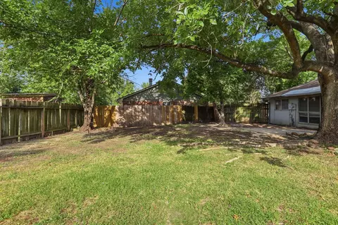 Exterior - 4118 Pinebridge Ln, Spring, TX 77388 photo 10 of 10