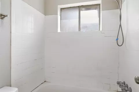 Bath - 4118 Pinebridge Ln, Spring, TX 77388 photo 2 of 3