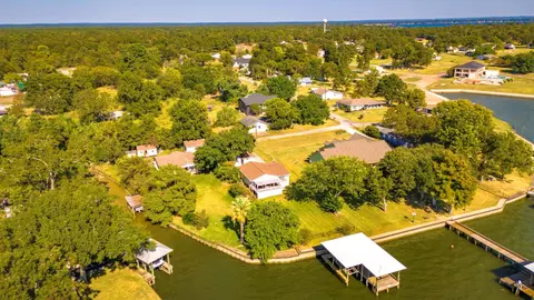 104 Bayside St, Livingston, TX 77351