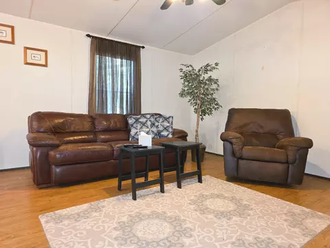700 Harbor Point Dr, Trinity, TX 75862 photo 1