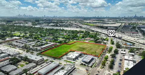2800 Mangum Rd, Houston, TX 77092