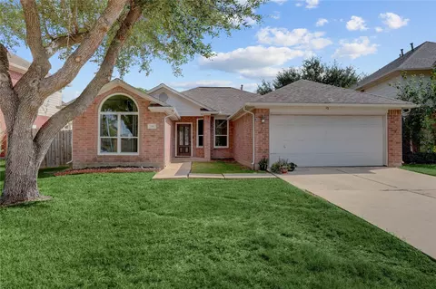 519 N Marathon Way, Stafford, TX 77477