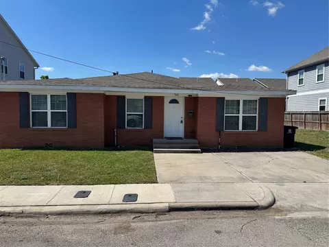 3401 Delhi St #A/B, Houston, TX 77022