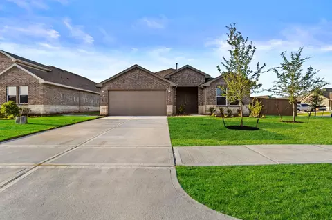 240 Ice Shore Trl, Dayton, TX 77535