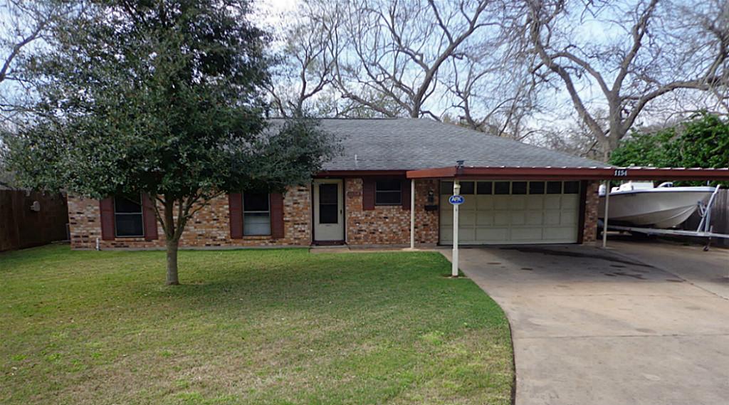 1154 E Kyle Rd, Clute, TX 77531 photo 1