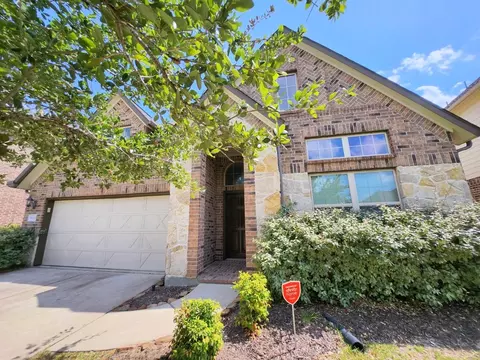 10551 Paula Bluff Ln, Cypress, TX 77433