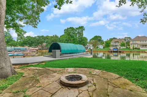 6795 Kingston Cove Ln, Willis, TX 77318