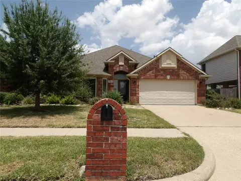 1902 S Carlsbad Ln, Deer Park, TX 77536