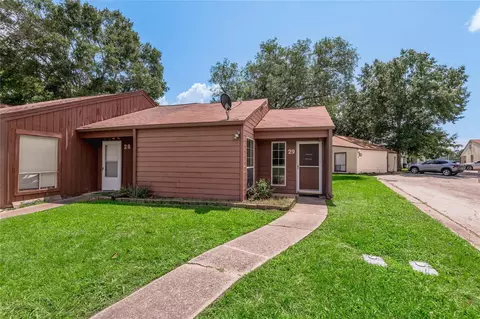 29 Driving Range Ln, Trinity, TX 75862