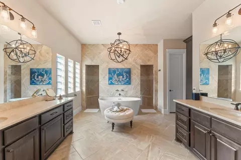 Bath - 2203 Flameleaf Ct, Conroe, TX 77384 photo 1 of 3
