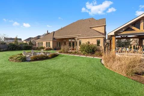 Exterior - 2203 Flameleaf Ct, Conroe, TX 77384 photo 11 of 14