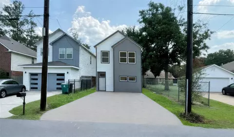 6616 Apollo St, Houston, TX 77091