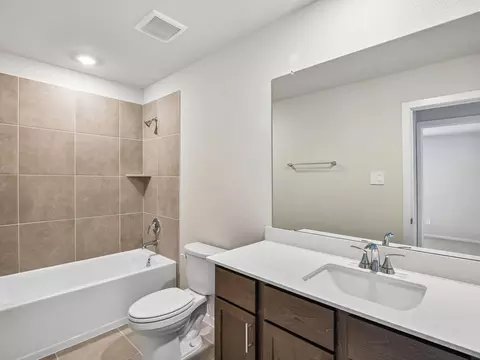 5225 Redbud Valley Dr, Pearland, TX 77584