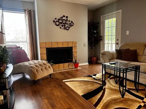2501 Gulf Fwy #8A, Dickinson, TX 77539