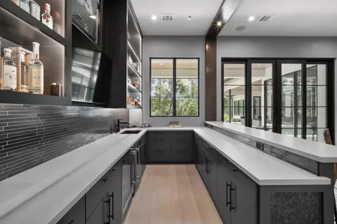 Kitchen - 7 Old Overton Pl, Spring, TX 77389 photo 3 of 3
