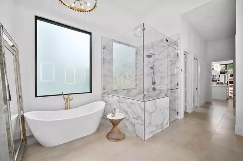 Bath - 7 Old Overton Pl, Spring, TX 77389 photo 3 of 9