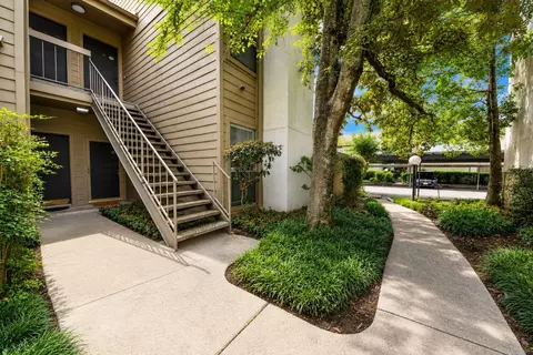 10053 Westpark Dr #285, Houston, TX 77042