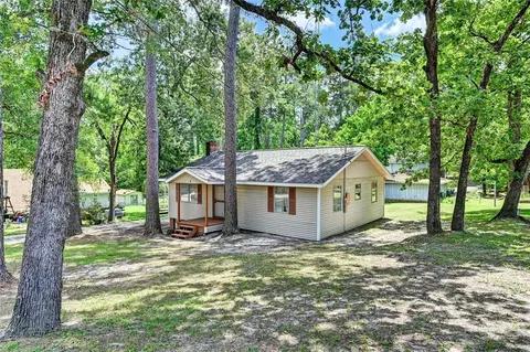 6 Hickory Holw, Huntsville, TX 77320